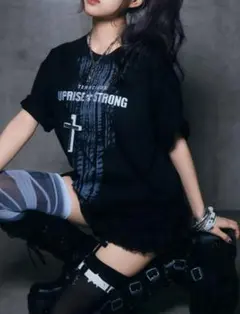 Mixmii 【ユニセックス】グラフィックロゴTシャツ