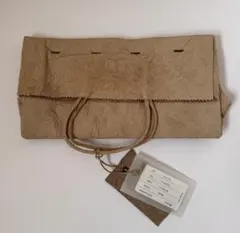 iroseベージュ 折りたたみ式 クラッチバッグ
