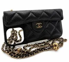【美品】CHANEL マトラッセ　スマホケース　ショルダー　ブラック　ゴールドのサムネイル