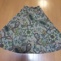フレアロングスカート