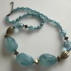 水色ビーズネックレス　大振りネックレス　ターコイズカラー