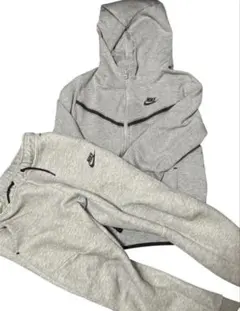 NIKE テックフリースグレーセットアップ xs