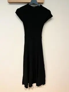 黒いリブ編み半袖ロングワンピース　ザラ　ZARA
