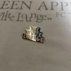 Mrs. GREEN APPLE ピンバッジ　C ホワイトラウンジ