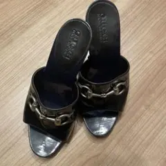 GUCCI エナメルネイビーミュール　22.5