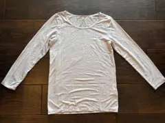 ユニクロ　HEATTECH 薄いピンク 長袖 サイズ140