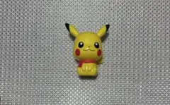 ポケモン　ピカチュウ　フィギュア　ガチャ