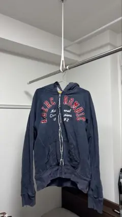 AbercrombieFitch ネイビー ジップアップパーカー ロゴプリント
