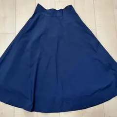 natural beauty basic N.ネイビー フレアスカート Mサイズのサムネイル