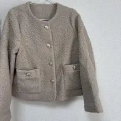 ノーカラージャケット ベージュ