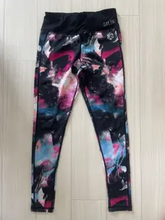 SILK スポーツ　レギンス　ヨガ　スパッツ　Sサイズ