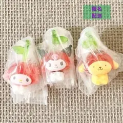 サンリオキャラクターズ なかよしさくらんぼスイング　ガチャガチャ　BANDAI