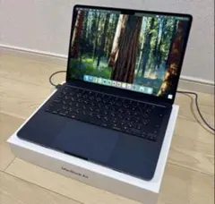 【ほぼ新品】M2 Macbook Air 256GB 8GB