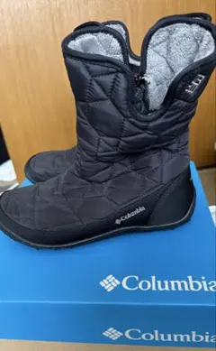 Columbia 防水キルティングブーツ