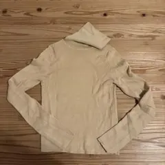 値下げZARA ベージュ タートルネック 長袖ニット