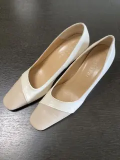 トラサルディ　パンプス ベージュ