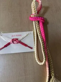 ピンク色の帯締めと羽織紐のセット和装