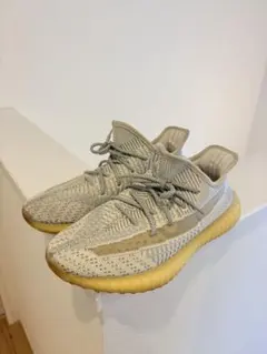 Yeezy Boost 350 V2 ベージュ/グレー