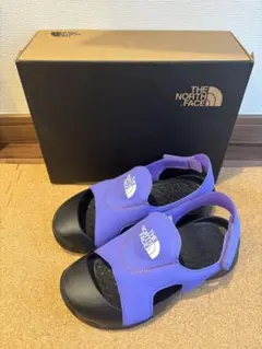 未使用ザノースフェイスキッズサンダル 22cm パープル ストレイタム