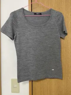 MISS J グレーTシャツのサムネイル