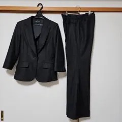 女性用スーツ11号