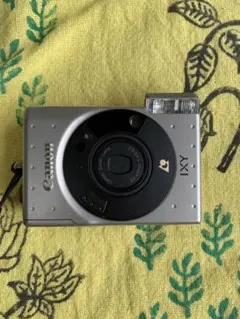 1997年9月に発売されたキヤノンのAPSコンパクトフィルムカメラ - メルカリ