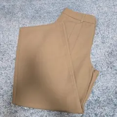 GU バレルレッグ　チノパン