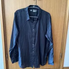 黒のボタン付きシャツ XLサイズ