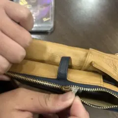 レザー製ジッパー付き筆箱 ベージュ×ネイビー