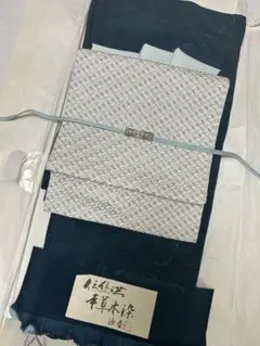新品未使用⭐︎単衣⭐︎伝統工芸本草木染⭐︎大塚生地浜縮緬使用⭐︎裄68⭐︎人気の唐花紋様のサムネイル