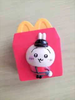 【ハッピーセット】　ちいかわうさぎのシールディスペンサー