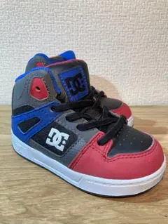 Item thumbnail for item ec9c81fd-3dcb-4abd-970c-a27925d902b0