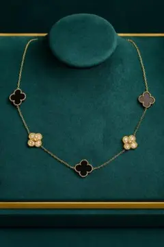 四つ葉クローバー ネックレス｜ステンレス製｜上品デザイン｜新品