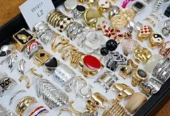 Item thumbnail for item 52a14e6d-c301-40e5-9fa7-2a923c7c9b34