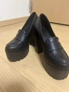 厚底　ヒール　ローファー　靴のサムネイル