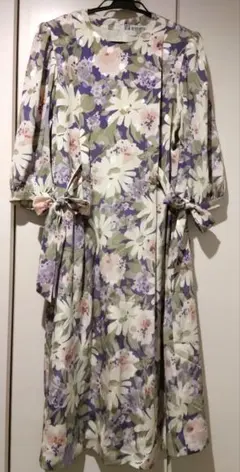 Item thumbnail for item 25e2d9b6-c49b-4444-a6cb-f80492791019