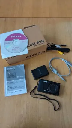 【動作確認済・美品】RICOH R10 ブラック 付属品・外箱コンプリートのサムネイル