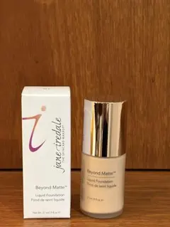 jane iredale リキッドファンデーション　ビヨンドマット　M6のサムネイル