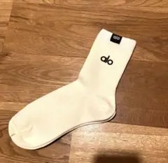 alo yoga ソックス