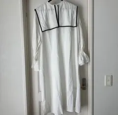 ビッグカラーパイピングワンピース　Discoat