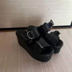 MURUA ムルーア　厚底サンダル　黒