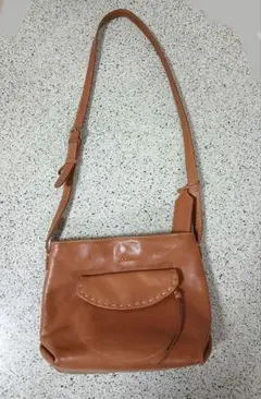 半額以下！定価17600円 美品ですが訳ありのDakotaショルダーバッグ