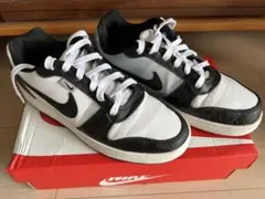 NIKE エバノン LOWのサムネイル