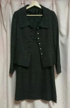 ワンピーススーツ