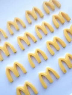 （189）デコパーツ☆Mロゴ１個３５円