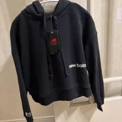 ニューバランス パーカー S ブラック　黒　新品
