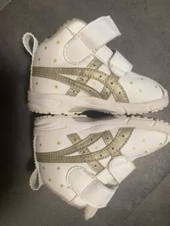 《ASICS》スクスク ファーストシューズ 13cm ホワイト×ゴールド