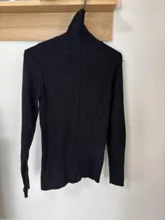 ブラックリブ編み 長袖 タートルネック