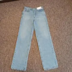 ハイライズストレートジーンズ　丈長め