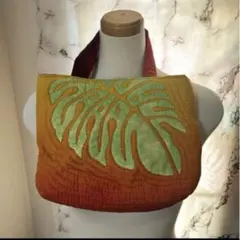 モンステラ　ハワイアンキルト　赤系　トートバック　Hawaii ハイビスカス